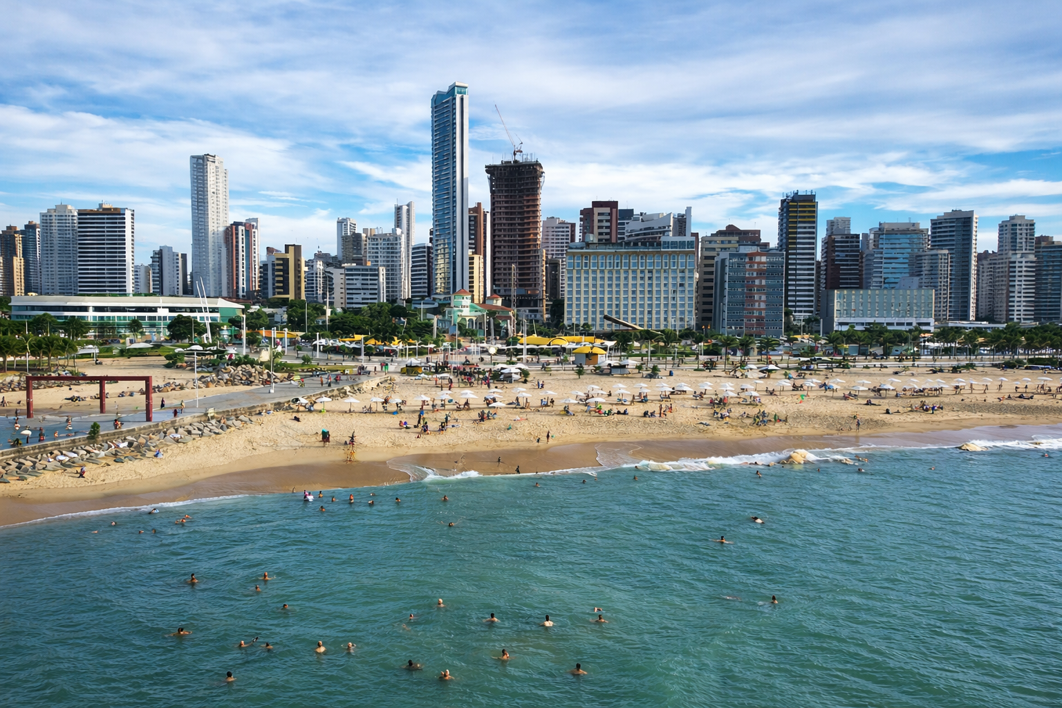 Turismo impulsiona economia: cada R$ 1 gasto em Fortaleza gera R$ 1,37 em retorno