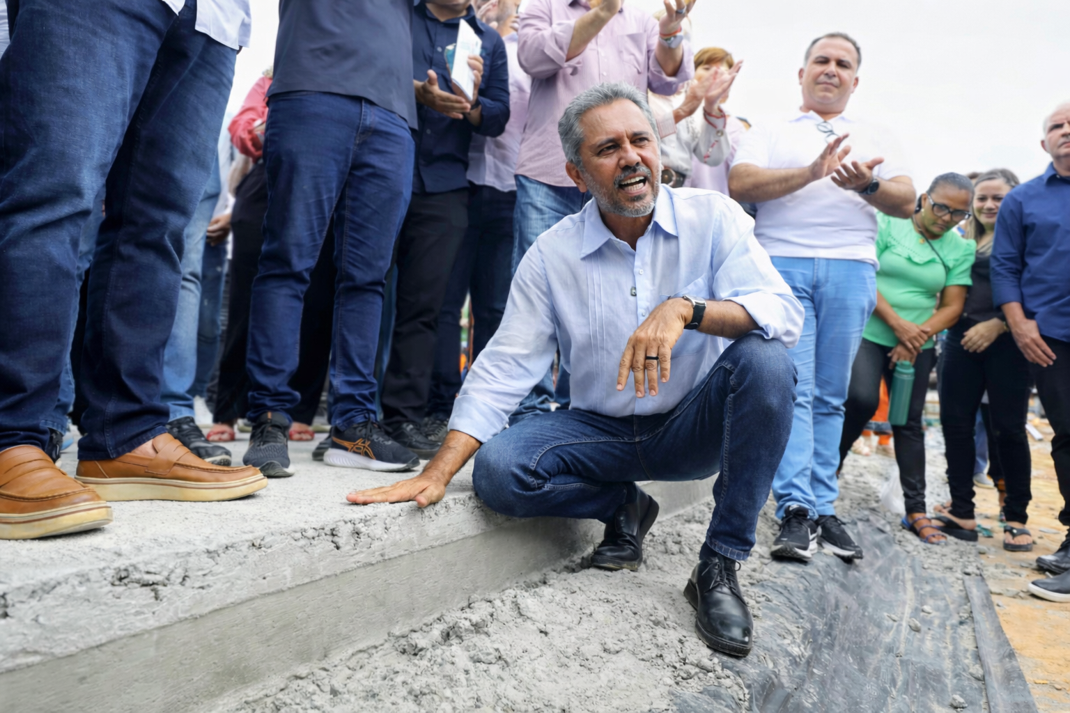 Governador Elmano de Freitas visita obras de duplicação da BR-116 em Chorozinho