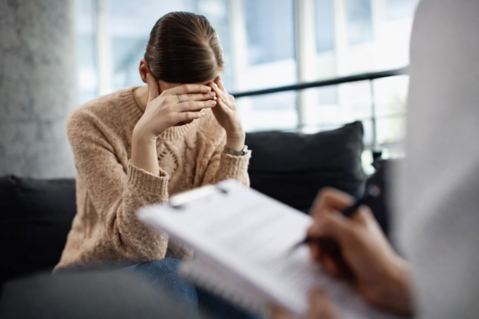 Brasil registra 4 milhões de afastamentos do trabalho em 2025, maior número em cinco anos