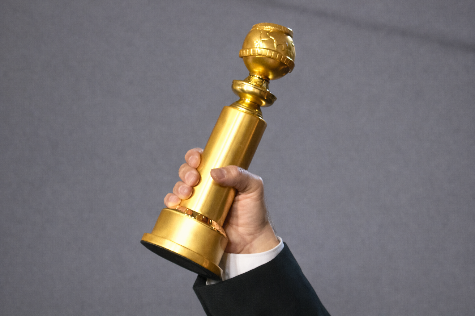 Globo de Ouro 2026 será realizado neste domingo e terá transmissão em TV aberta no Brasil