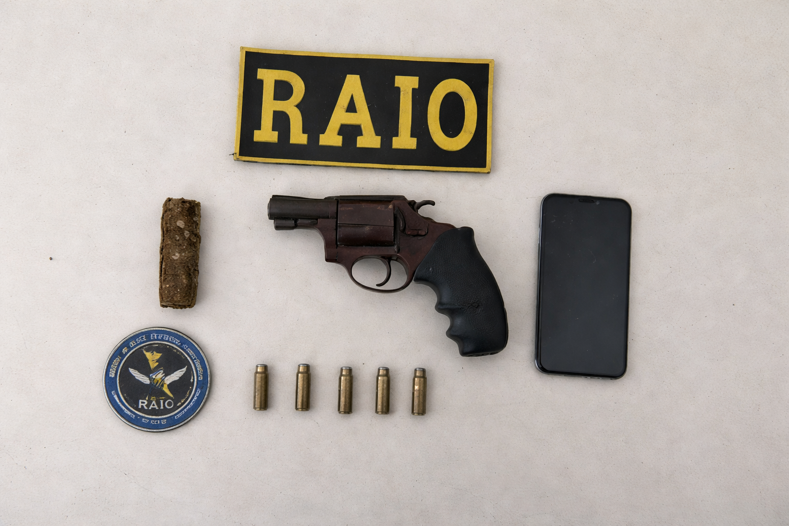 PMCE apreende arma de fogo e drogas após confronto em Jijoca de Jericoacoara