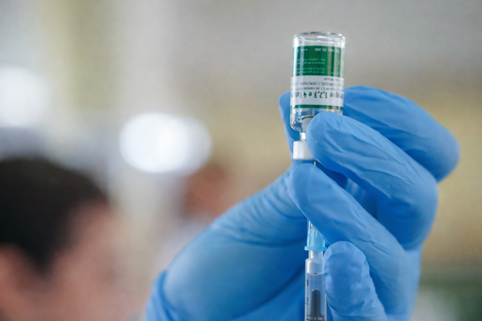 Equipes do SUS começam a receber vacina do Butantan contra a dengue