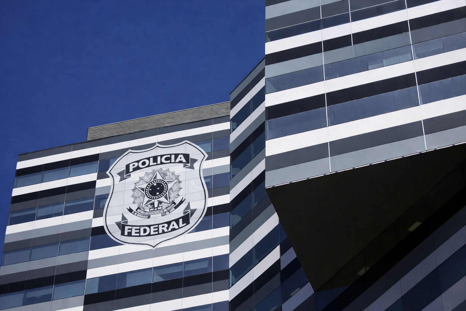 PF apura vazamento de dados da Receita de ministros do STF e familiares