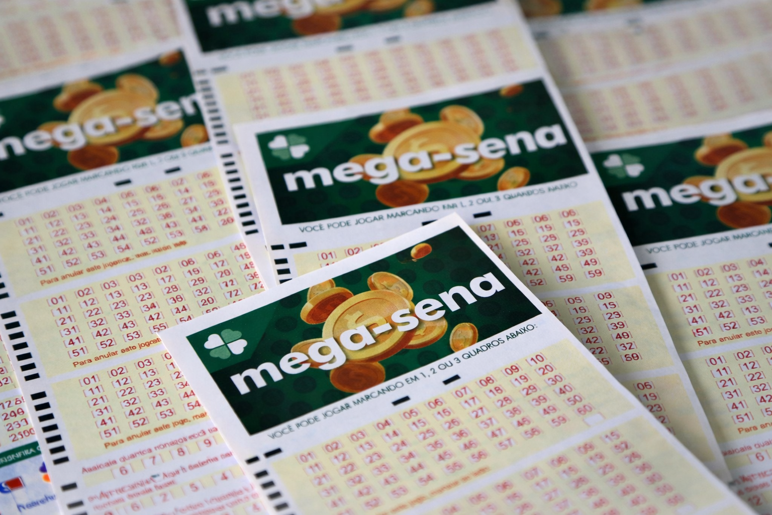 Bolão de Eusébio acerta as seis dezenas da Mega-Sena e leva R$ 158 milhões