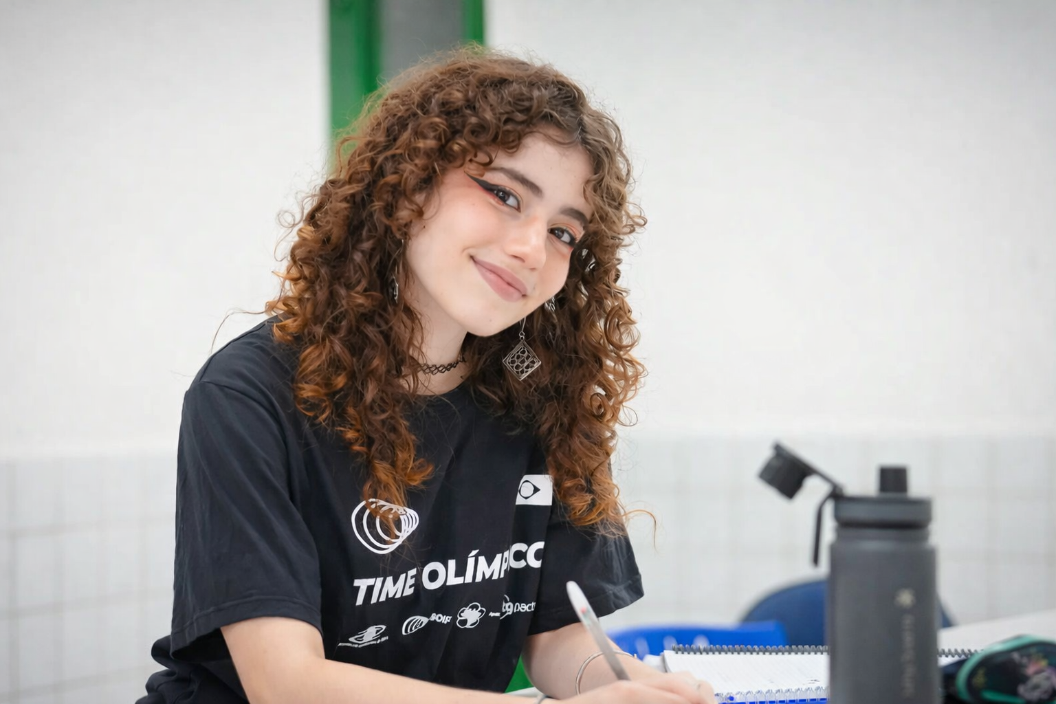 Cearense de 16 anos é a única mulher na delegação do Brasil em olimpíada de física