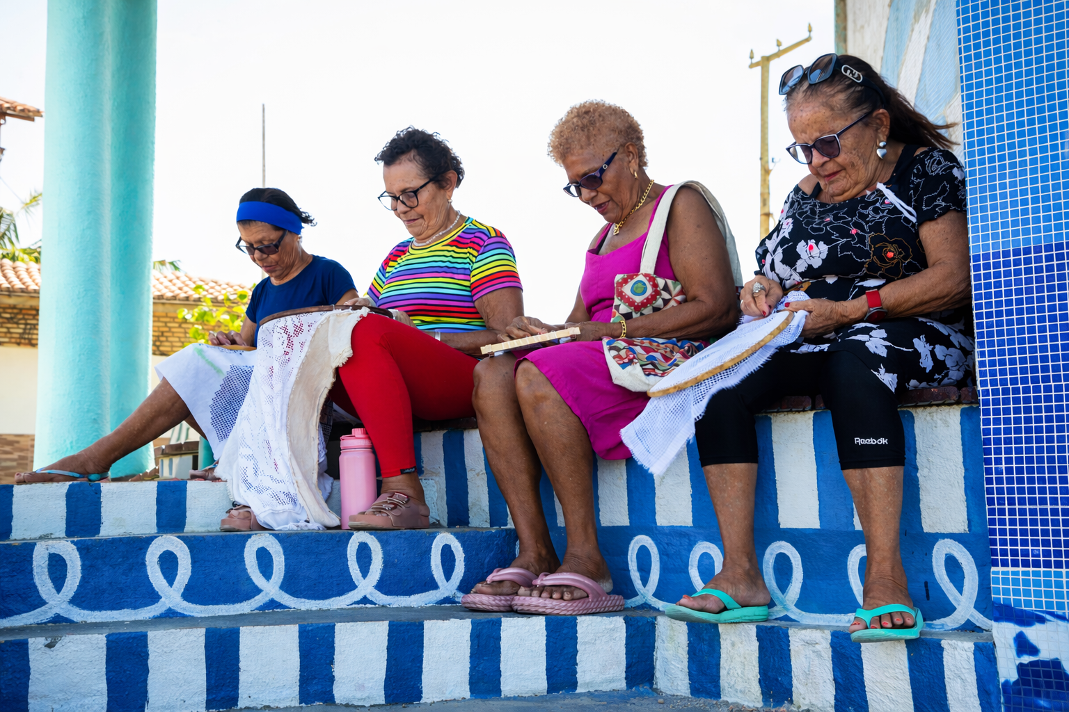 UFC e CeArt unem tradição e academia para preservar a renda de bilro cearense