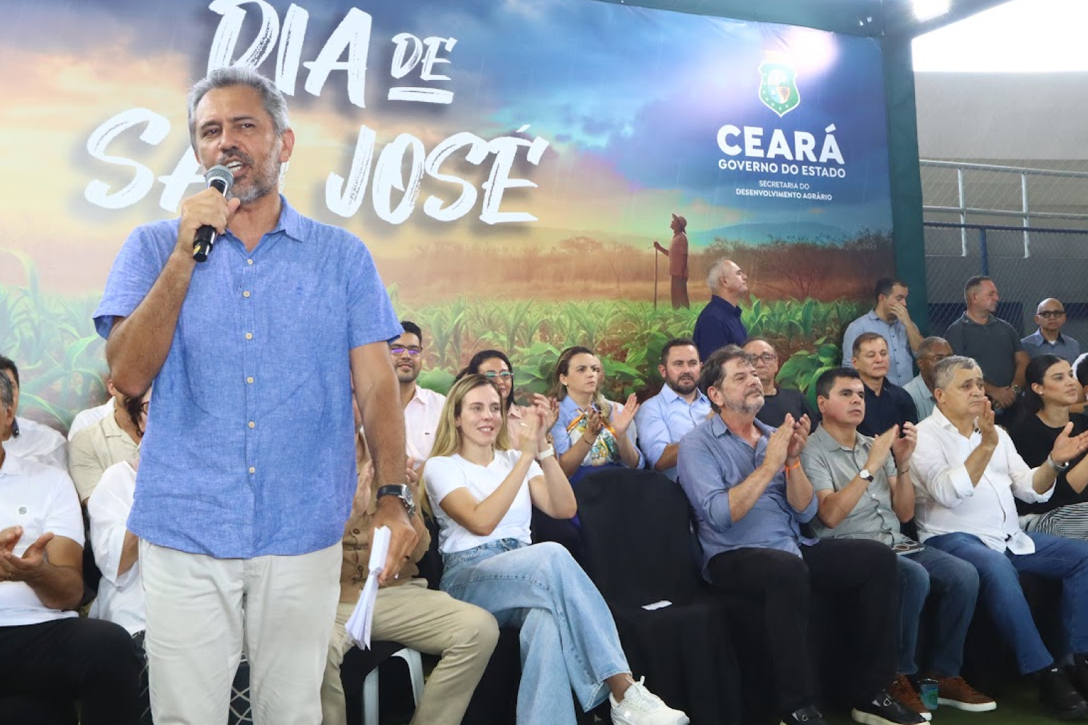 Elmano anuncia R$ 1,2 bilhão para agricultura familiar no Dia de São José