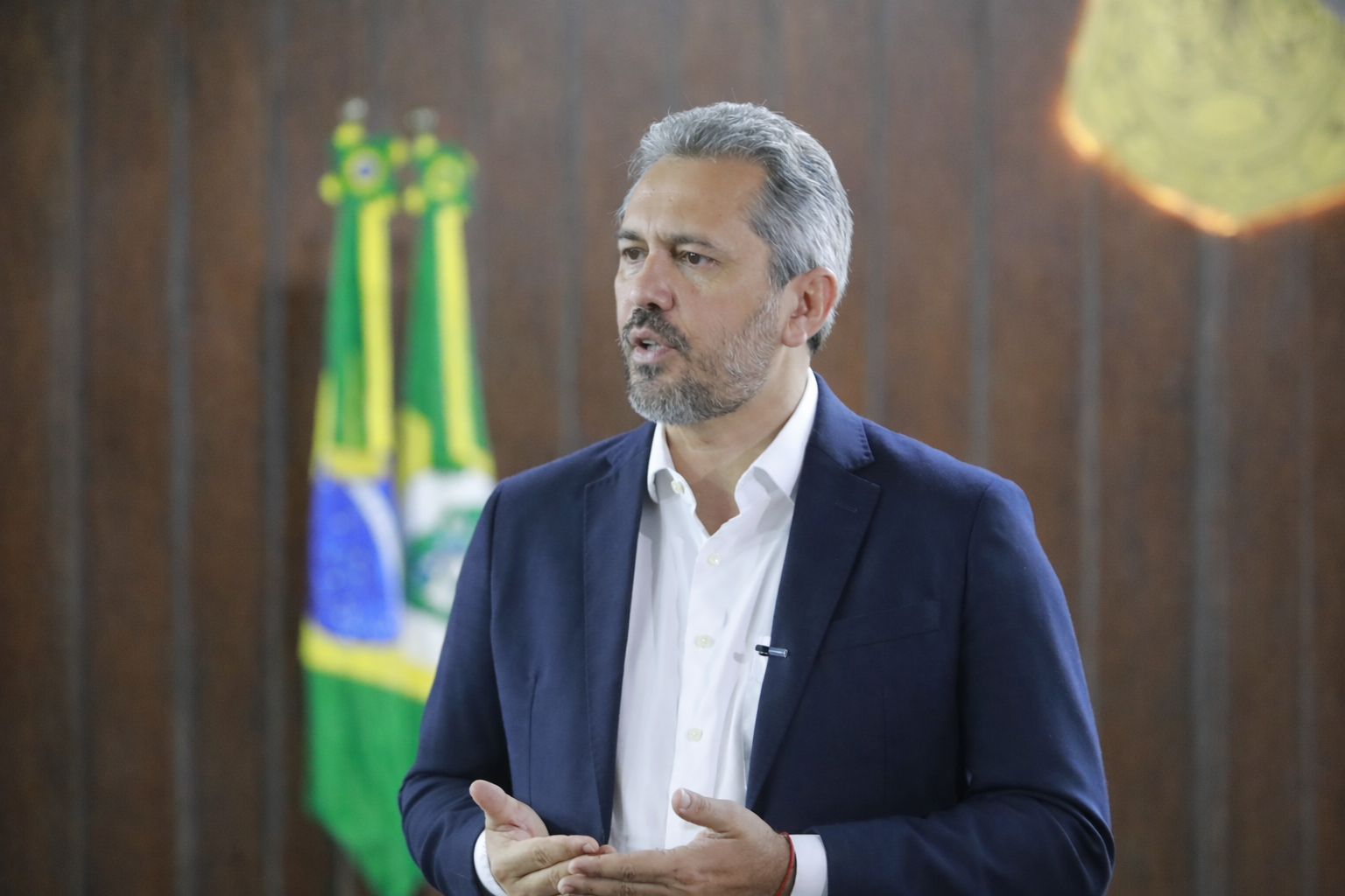 Elmano comemora 60% de aprovação e diz que eleição no Ceará terá dimensão nacional