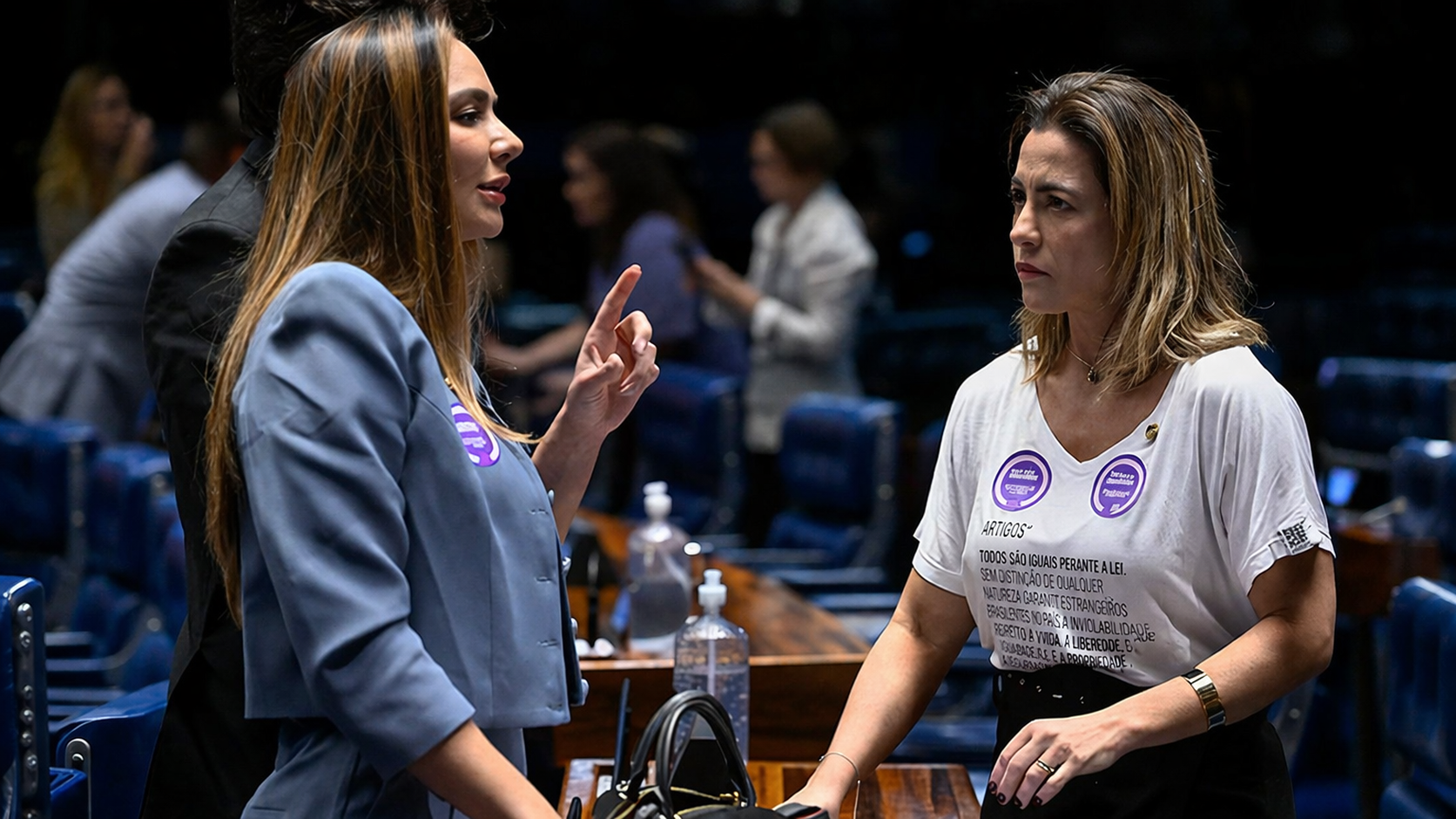 Senado aprova projeto que equipara misoginia ao racismo e proposta segue para a Câmara