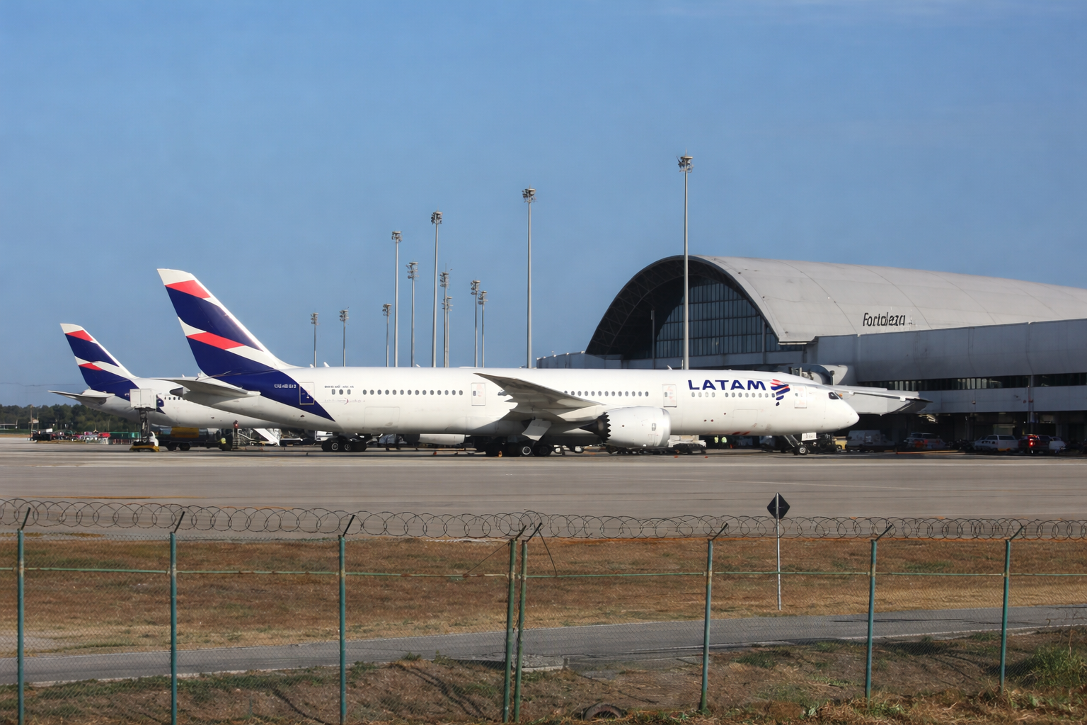 Fortaleza lidera movimentação da LATAM no Nordeste com alta de 14,6% na alta temporada