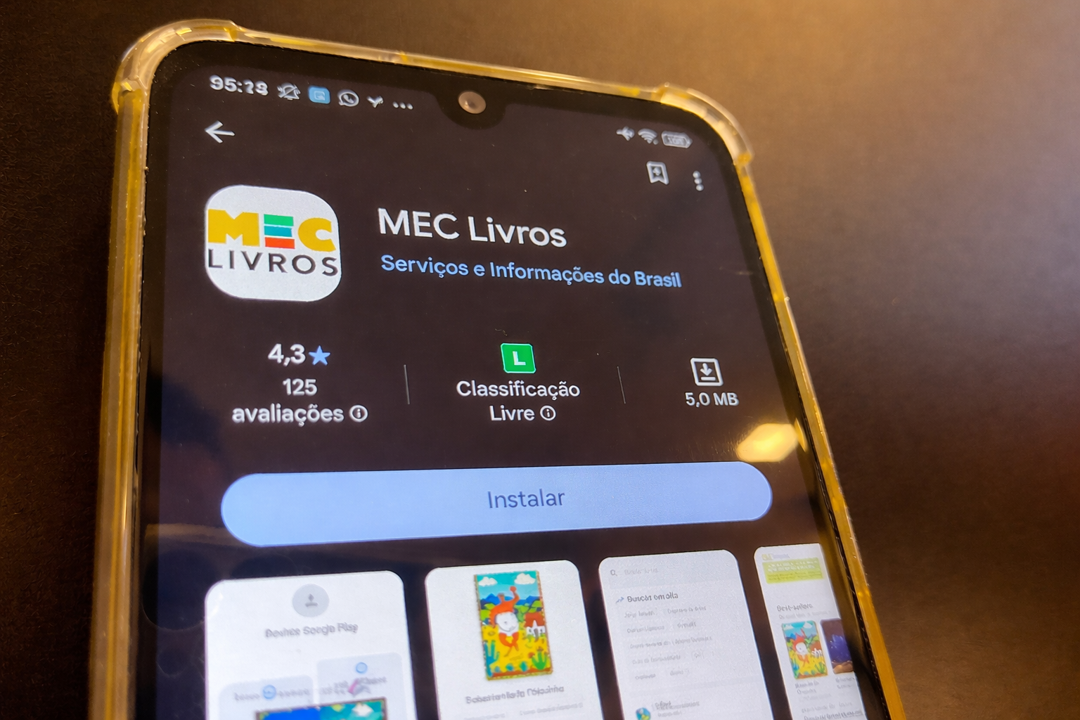MEC lança aplicativo gratuito com quase oito mil livros para leitura digital