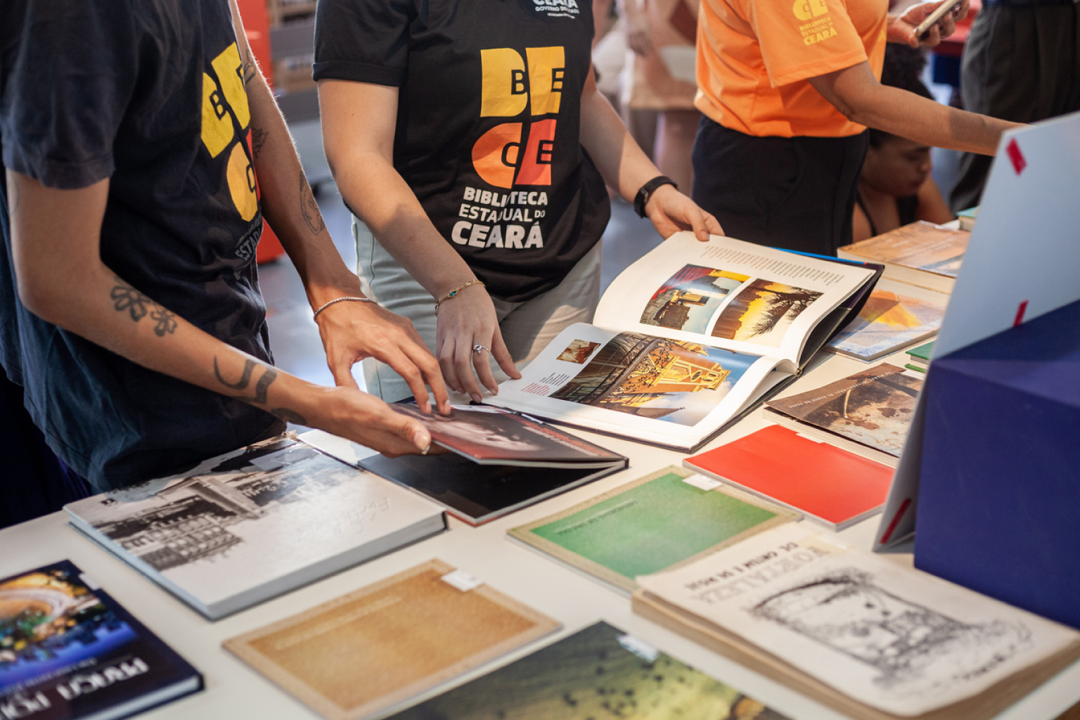 Bece apresenta exposição que transforma 300 anos de Fortaleza em narrativa visual e literária