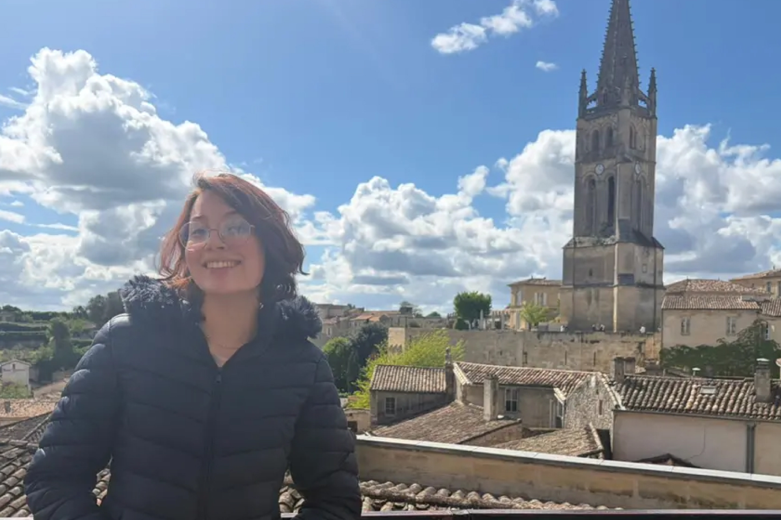 Estudante cearense de 17 anos conquista único ouro do Brasil em olimpíada europeia de matemática