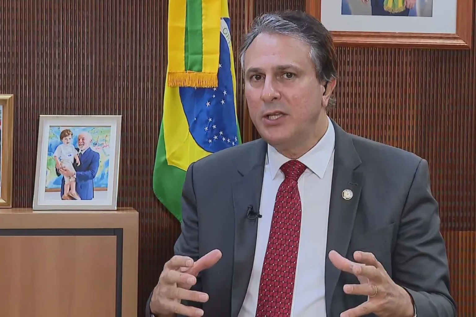 Quaest Ceará: força eleitoral de Camilo Santana vira trunfo do PT, mas pressiona Elmano