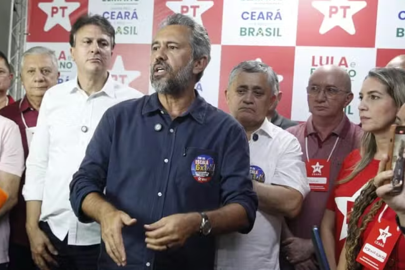 PT oficializa pré-candidatura de Elmano à reeleição e governador avisa: "Oposição se prepare"