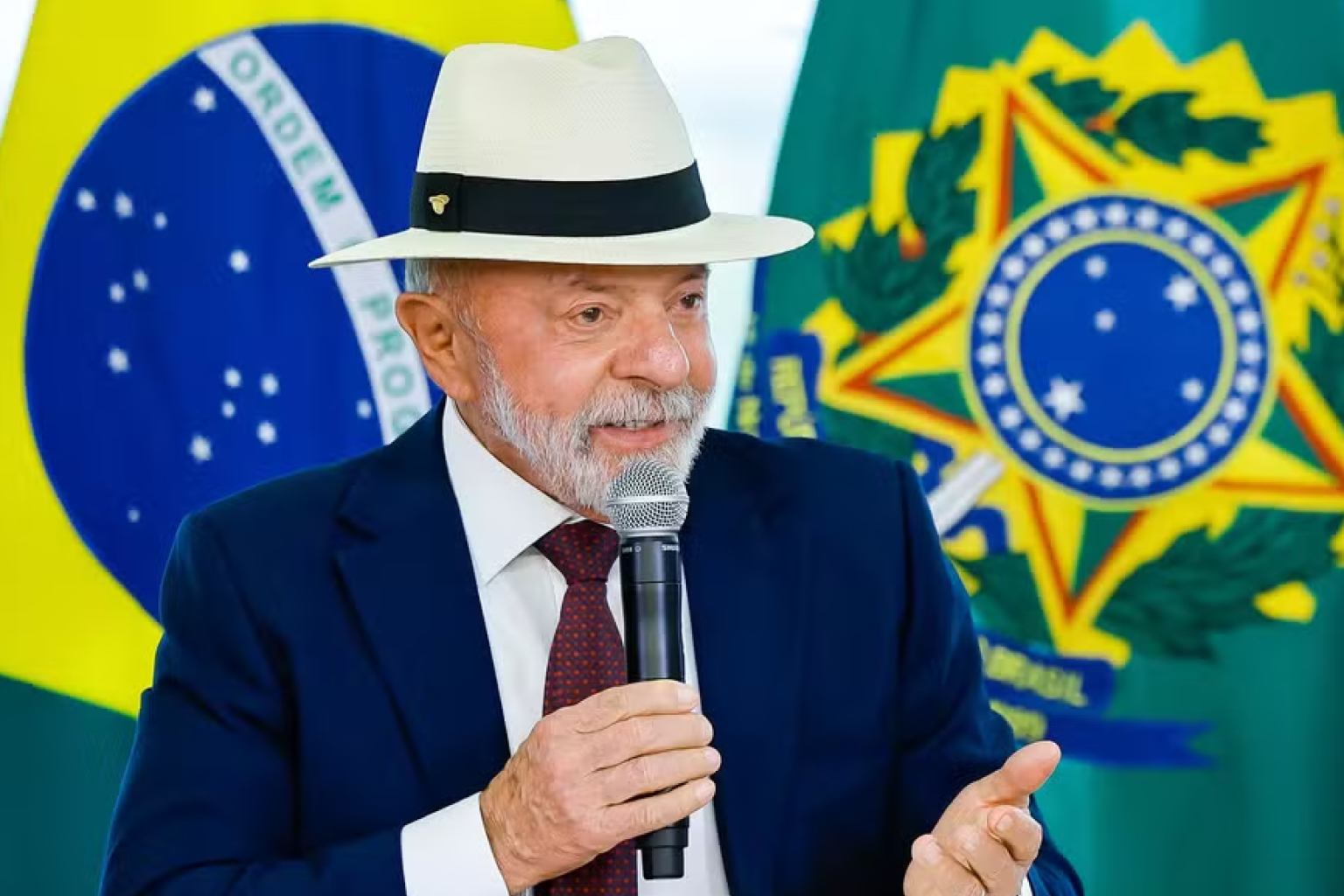 Lula inicia radioterapia preventiva após retirada de câncer de pele e agenda segue normal
