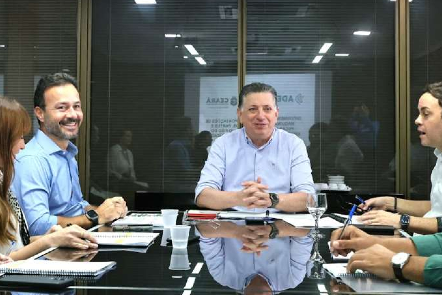 Ceará aprova R$ 1 bilhão em investimentos e 6 mil empregos na 2ª reunião do Condec de 2026