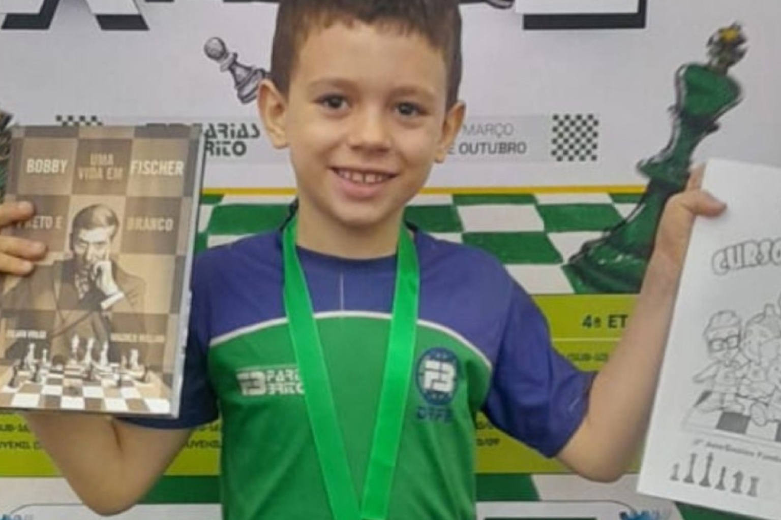Estudante cearense de 7 anos conquista vaga em mundial de matemática em Singapura