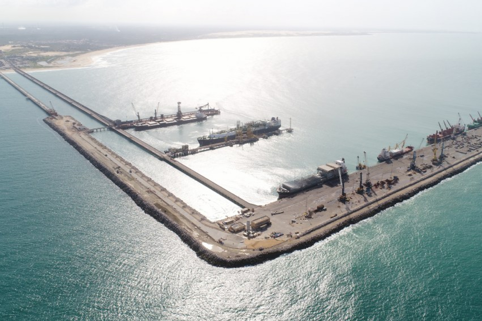 Ceará terá nova usina térmica a gás natural no Pecém com R$ 5,5 bilhões e novo píer de R$ 430 milhões