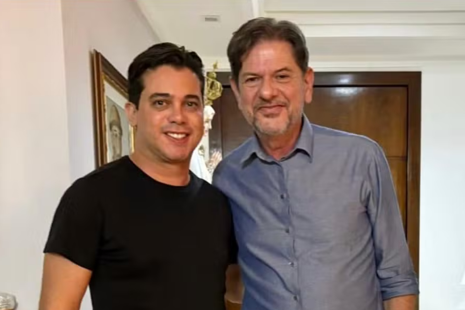 Júnior Mano diz que não cede à pressão por Cid e afirma não ter sido procurado por Elmano