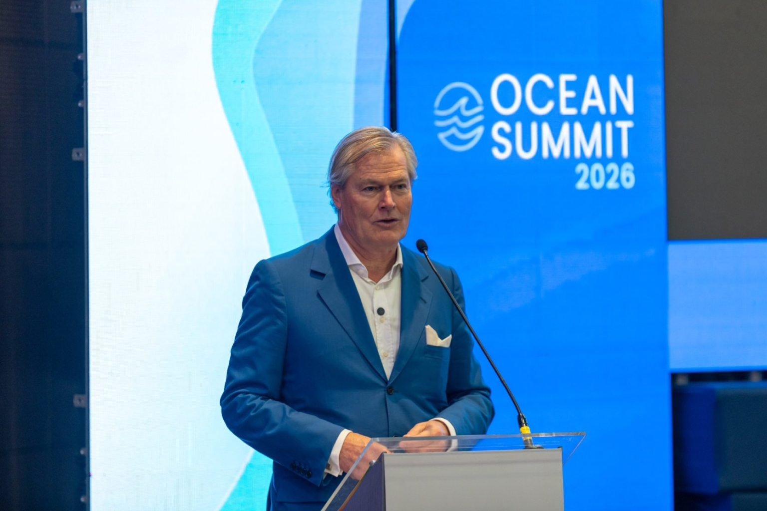 Ocean Summit 2026 começa em Fortaleza com masterclass de Gunter Pauli e debates sobre economia azul