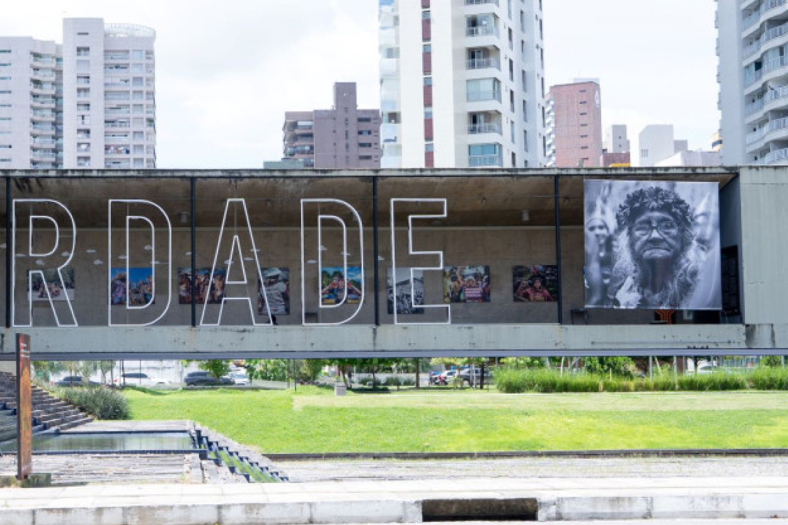 MIS CE celebra 1 ano da Galeria da Liberdade e lança Edital Frei Tito com 10 bolsas de R$ 10 mil