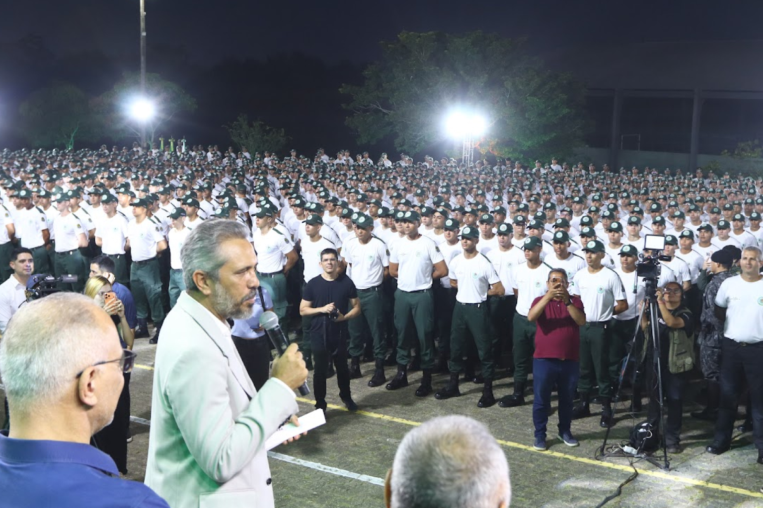 Aesp-CE celebra 15 anos com 2.727 alunos em formação e anúncio de novos investimentos de Elmano
