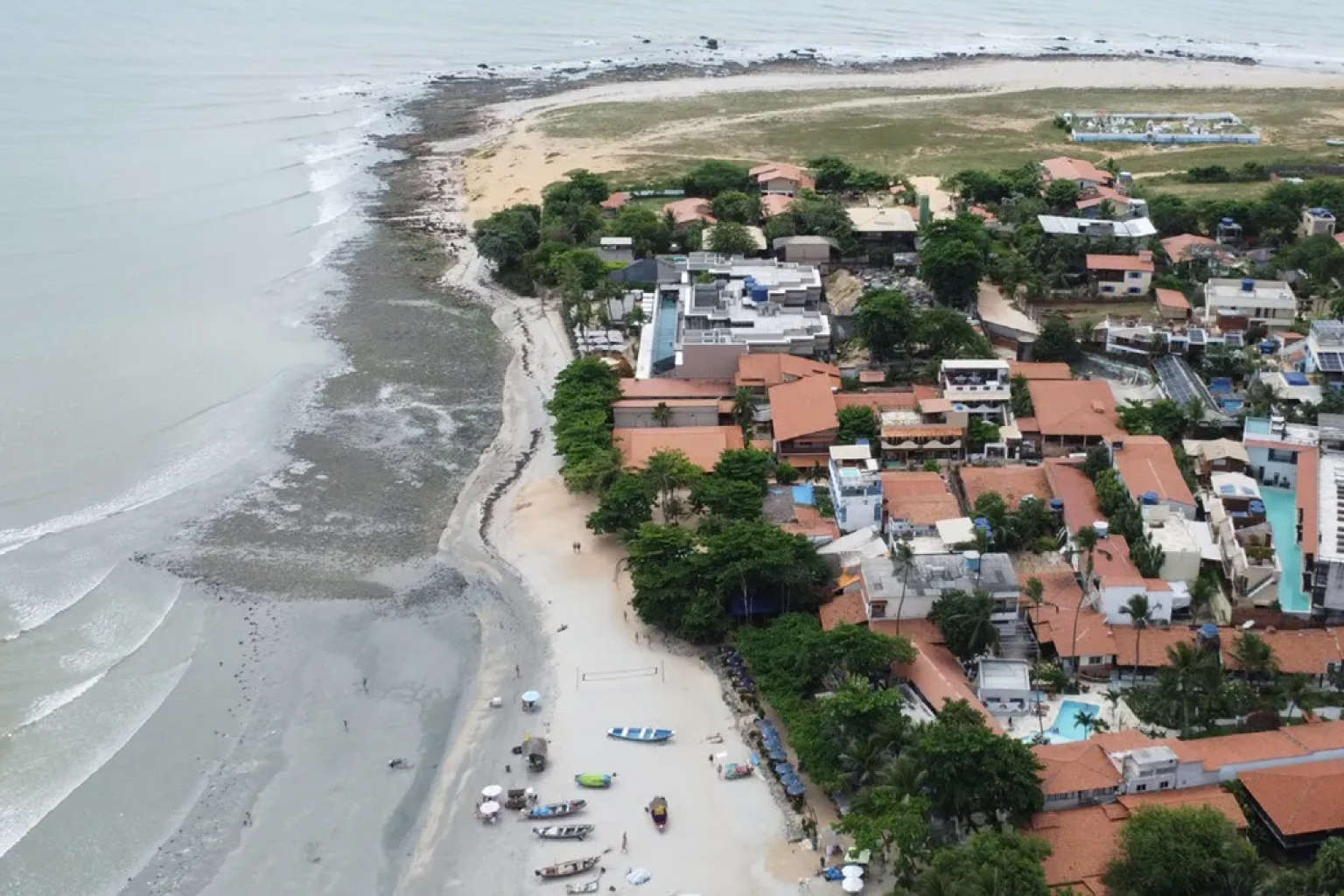 Mar avança até 10 metros por ano em Jericoacoara e UFC inicia diagnóstico para conter erosão costeira