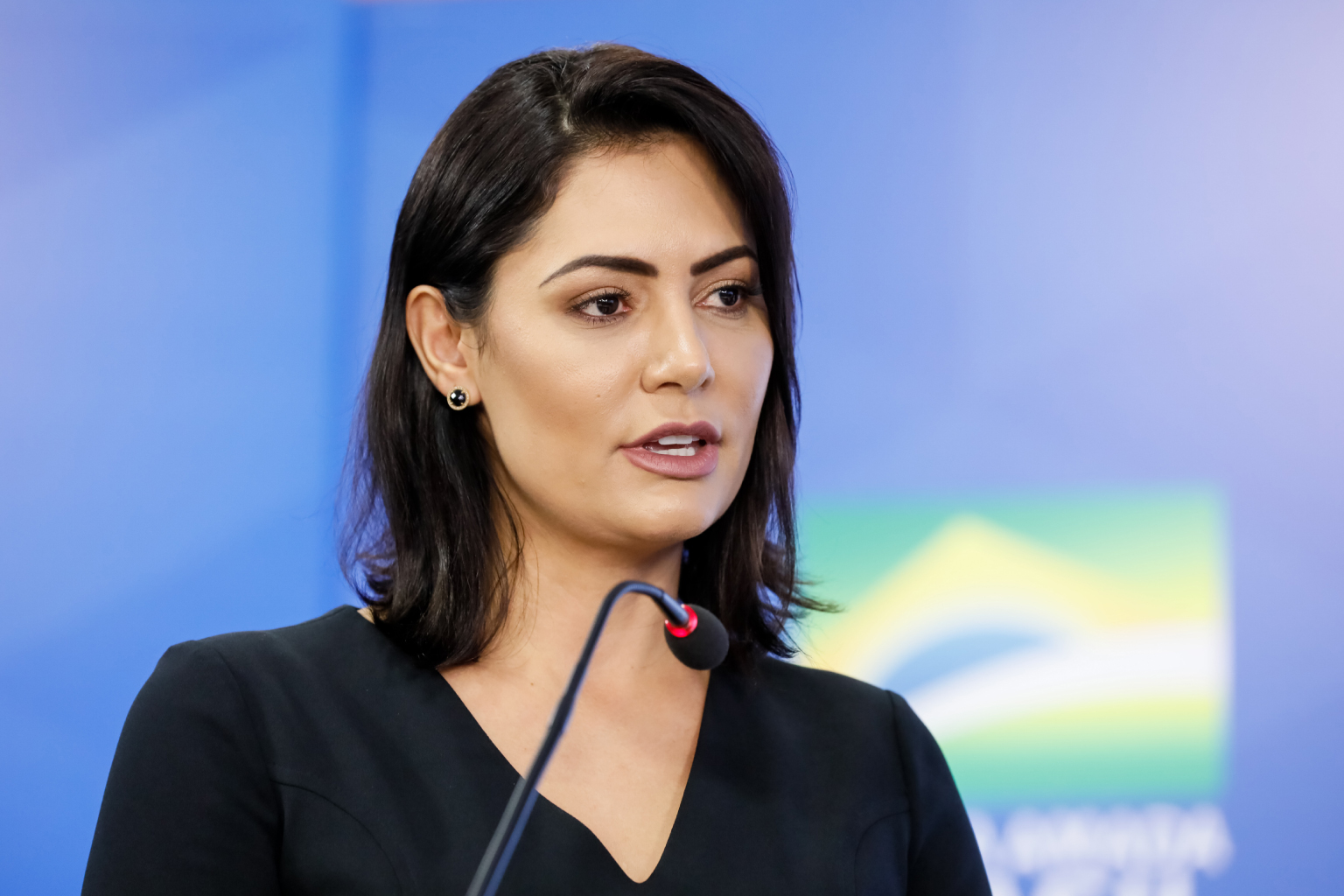 Michelle Bolsonaro deixa a presidência do PL Mulher após crise com vídeo que expôs racha no partido
