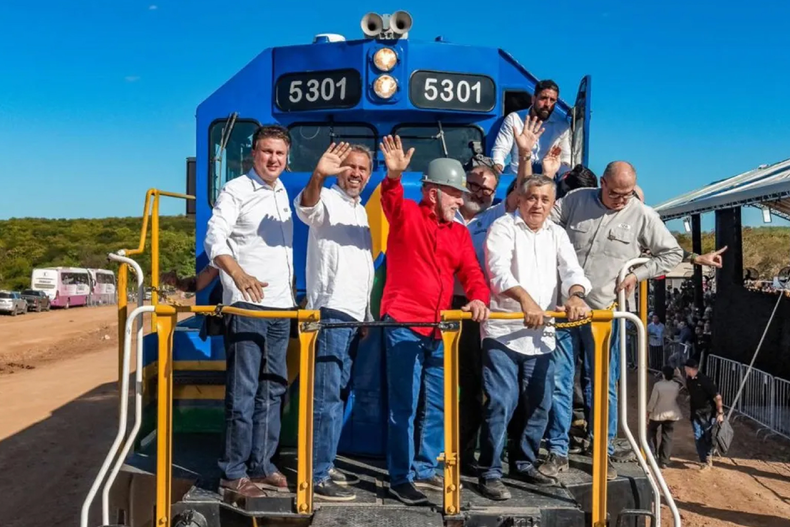 Lula entrega trecho da Transnordestina no Ceará e ferrovia alcança 82% de conclusão com 777 km prontos
