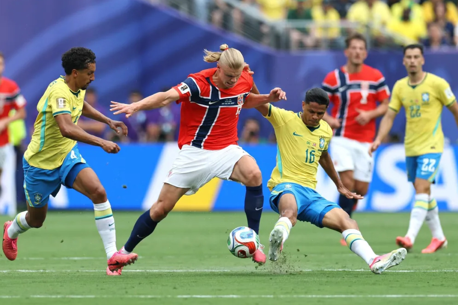Brasil perde para a Noruega por 2 a 1 com dois gols de Haaland e é eliminado nas oitavas da Copa do Mundo