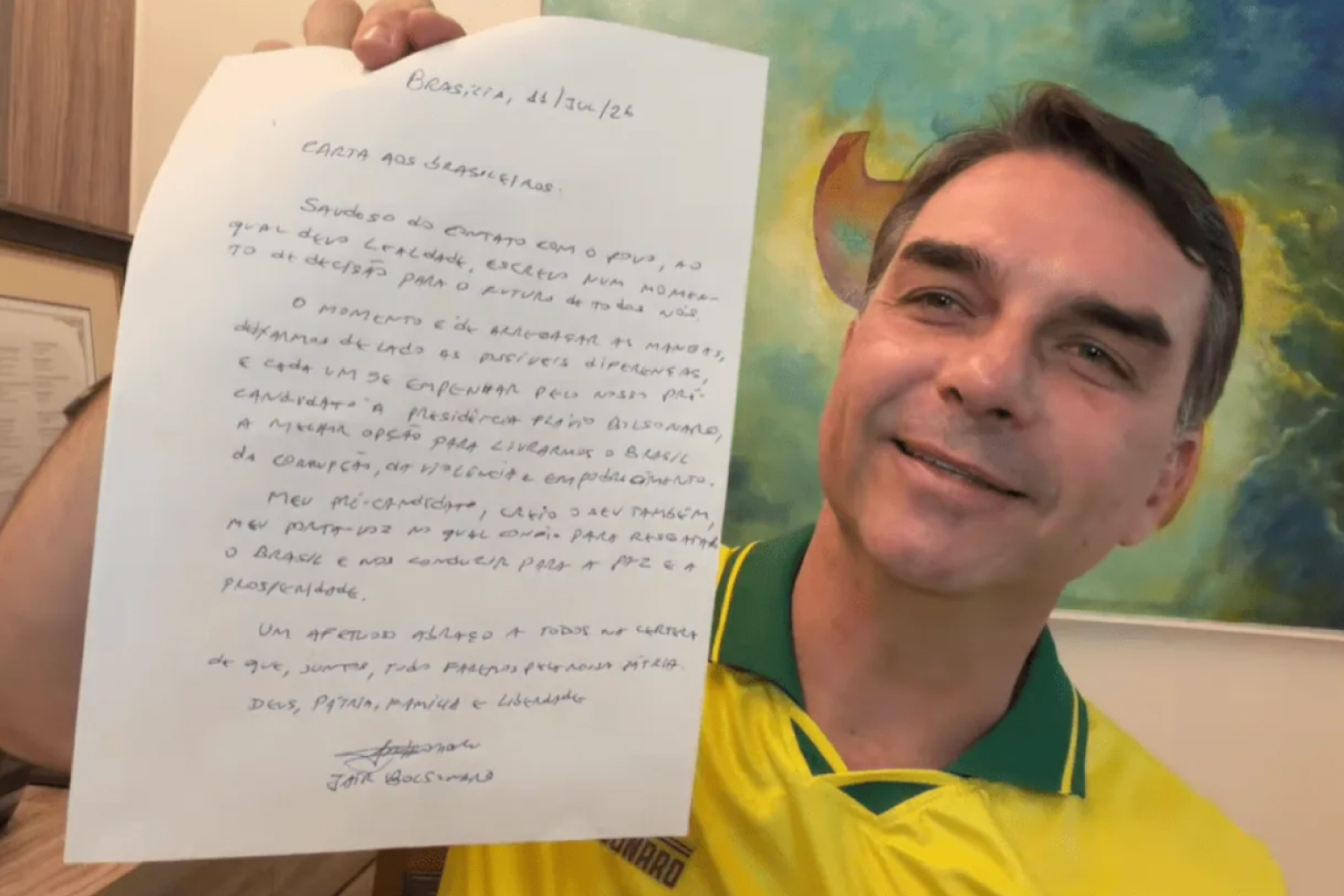 Bolsonaro divulga carta e confirma Flávio como porta-voz e pré-candidato à Presidência em 2026