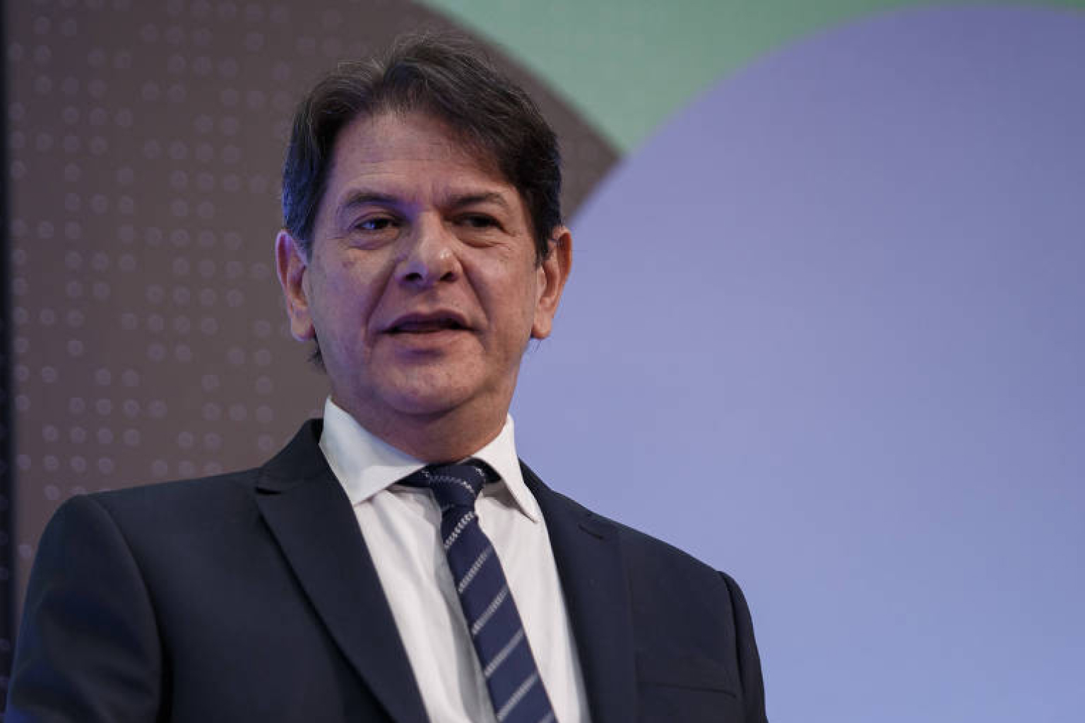 Cid revela que foi o próprio Júnior Mano quem pediu para que disputasse a reeleição ao Senado
