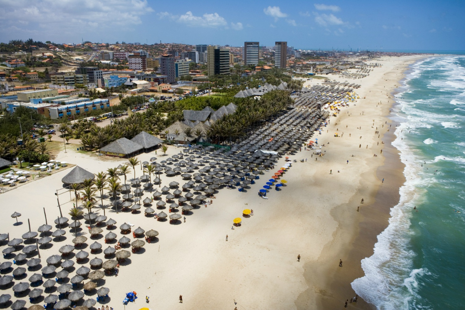 Praia do Futuro é reconhecida como Patrimônio Histórico e Cultural de Fortaleza