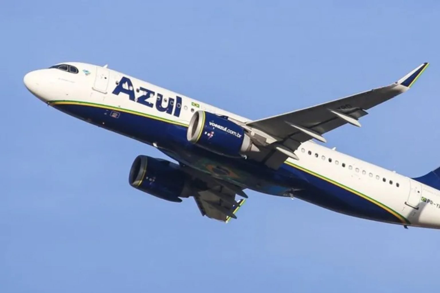 Fortaleza está entre os destinos com mais voos extras da Azul no verão