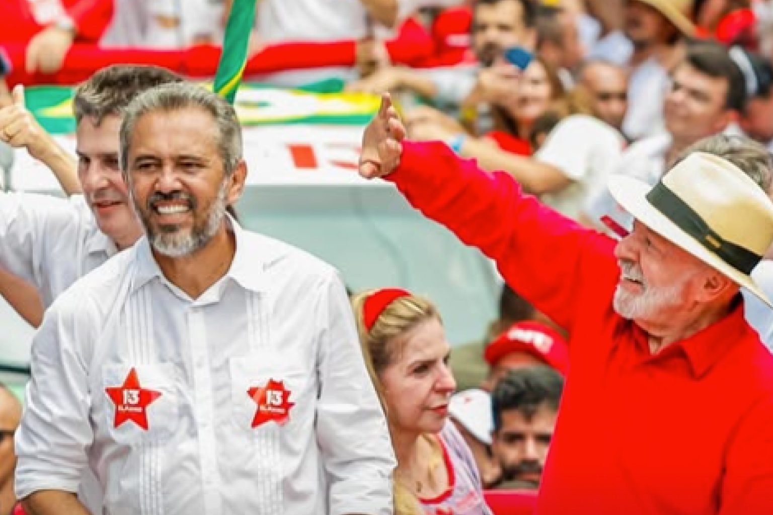 Lula caminha com Elmano em Fortaleza e reforça fim das bets