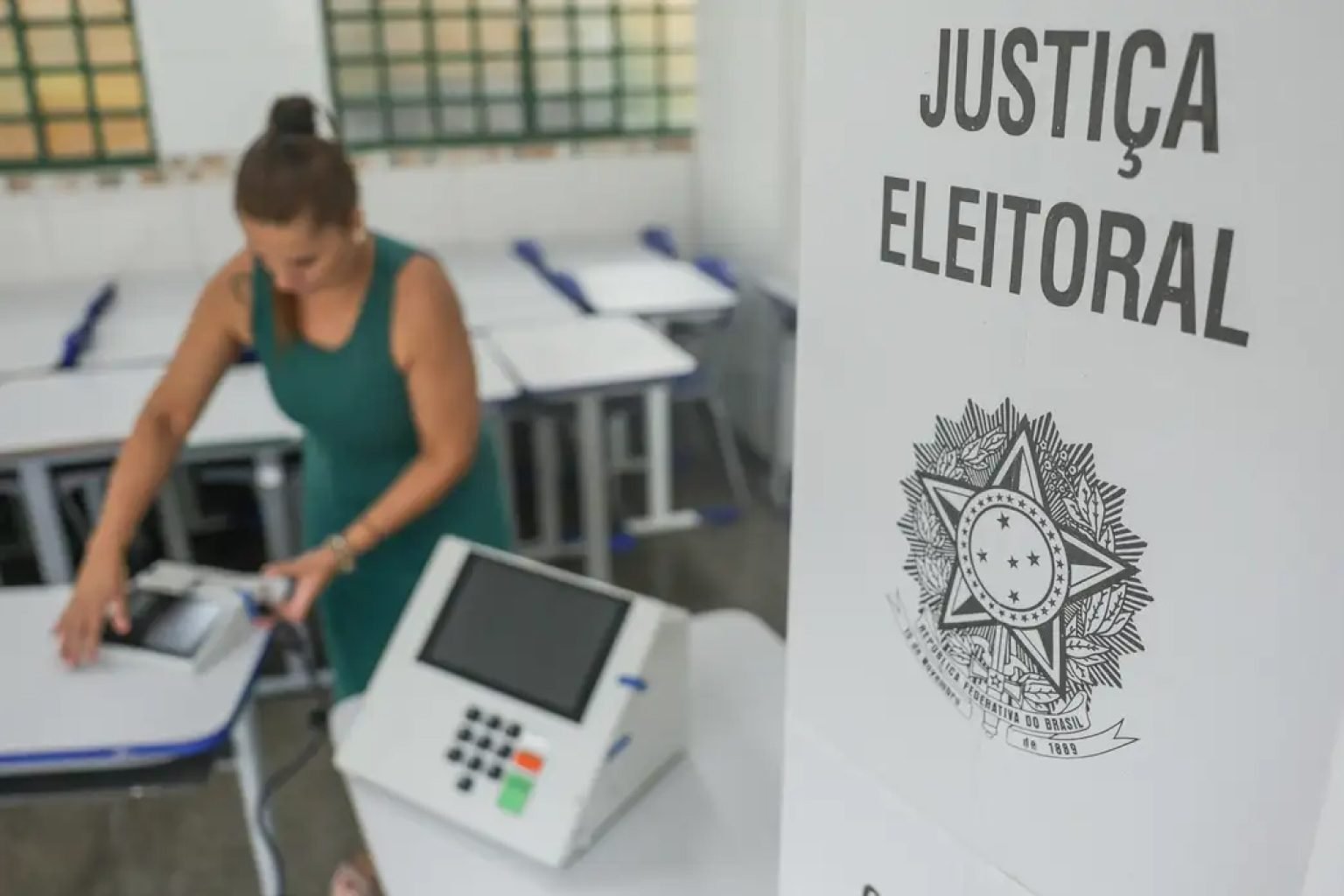 Zanin esclarece: extensão até 19h vale só onde urnas seguiam abertas